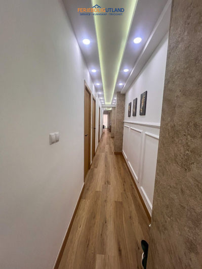 Image No.28-4 Bed Apartment for sale