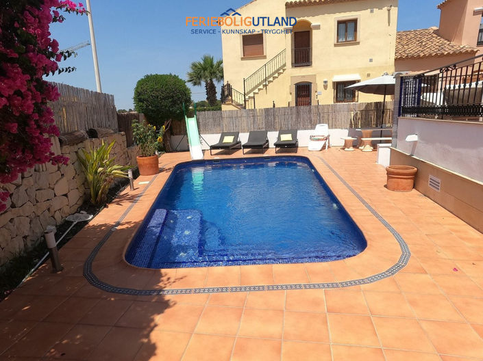 Image No.17-3 Bed Villa for sale