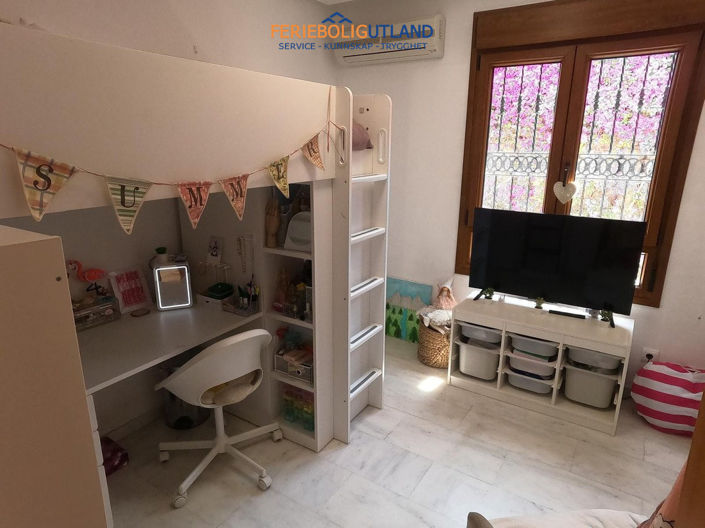 Image No.34-3 Bed Villa for sale