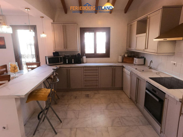 Image No.7-3 Bed Villa for sale