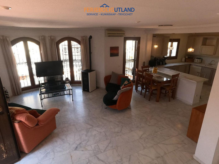 Image No.9-3 Bed Villa for sale
