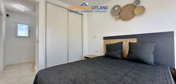 Image No.20-3 Bed Townhouse for sale