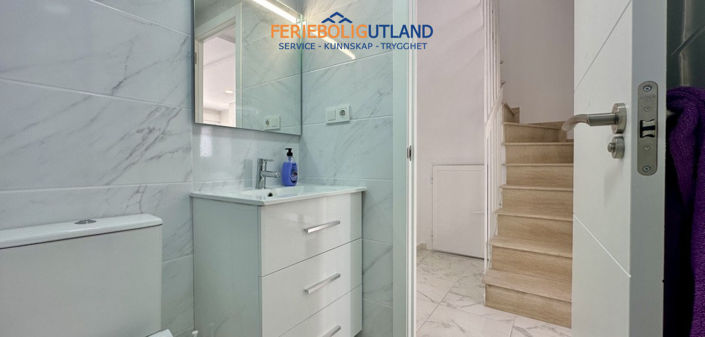 Image No.8-3 Bed Townhouse for sale