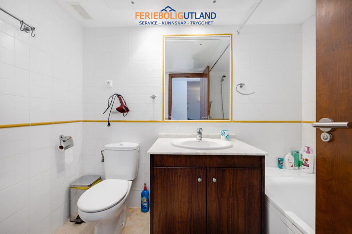 Image No.20-2 Bed Apartment for sale
