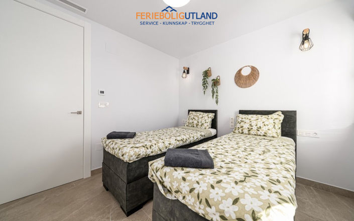 Image No.22-2 Bed Apartment for sale