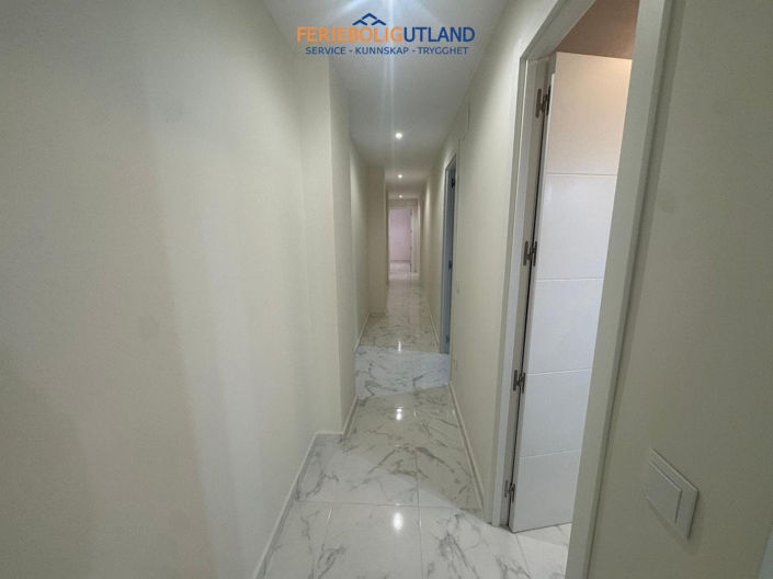 Image No.11-3 Bed Apartment for sale