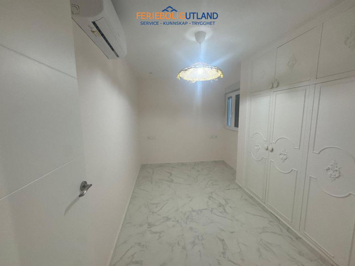 Image No.15-3 Bed Apartment for sale