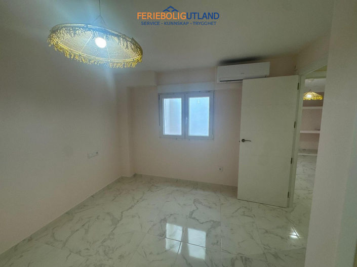 Image No.21-3 Bed Apartment for sale