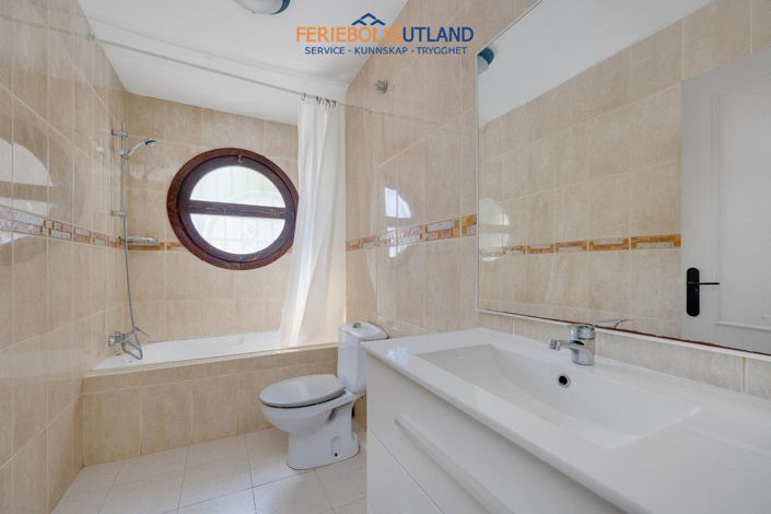 Image No.19-2 Bed Bungalow for sale