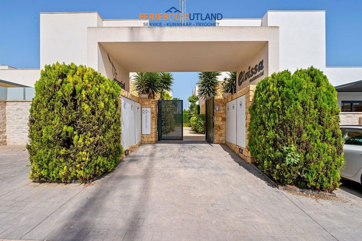 Image No.31-3 Bed Villa for sale