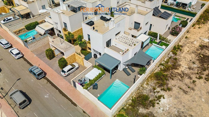Image No.38-3 Bed Villa for sale