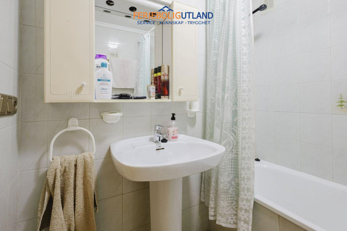 Image No.29-2 Bed Apartment for sale
