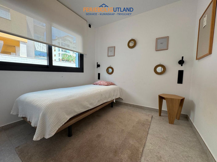 Image No.10-3 Bed Apartment for sale