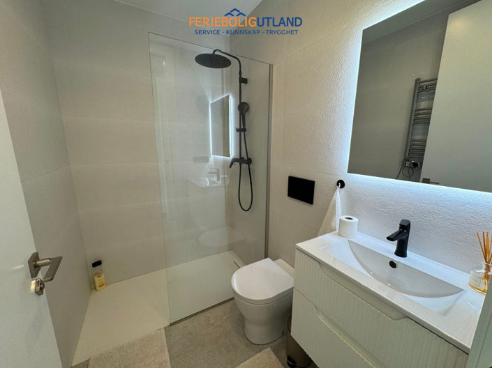 Image No.13-3 Bed Apartment for sale