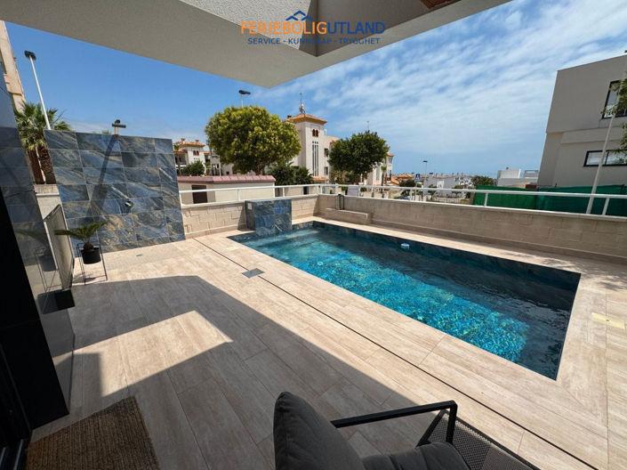 Image No.19-3 Bed Apartment for sale
