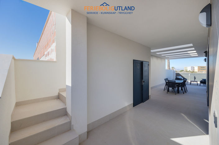 Image No.32-3 Bed Villa for sale