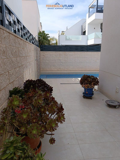 Image No.9-3 Bed Villa for sale