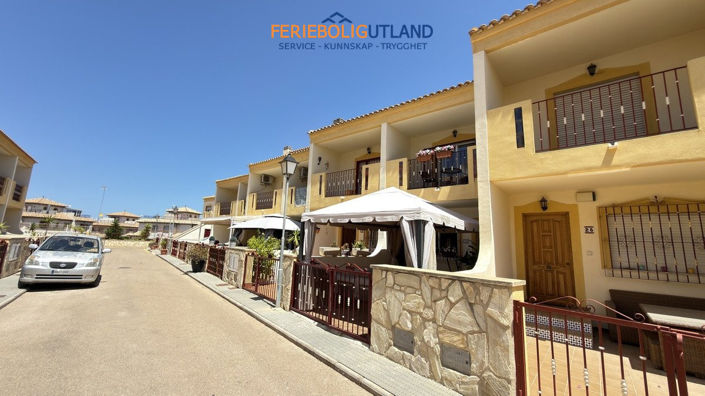 Image No.4-3 Bed Townhouse for sale