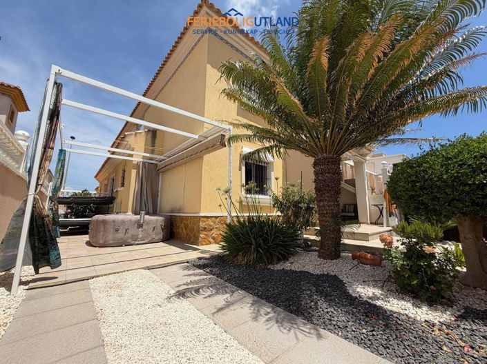 Image No.29-2 Bed Bungalow for sale