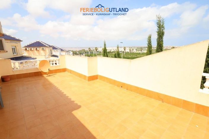 Image No.14-3 Bed Townhouse for sale
