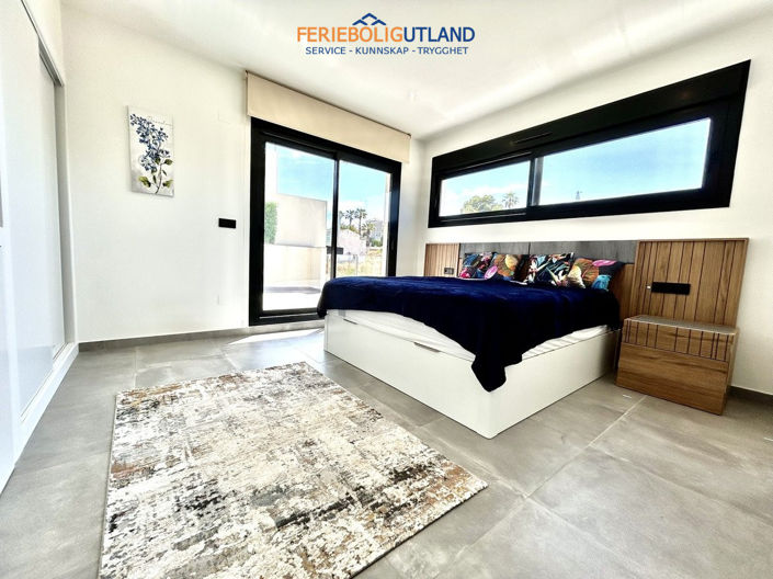 Image No.14-2 Bed Villa for sale
