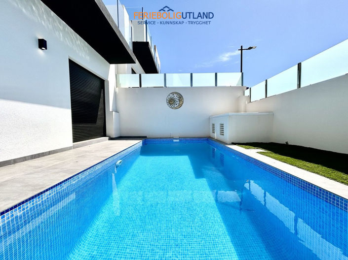 Image No.2-2 Bed Villa for sale