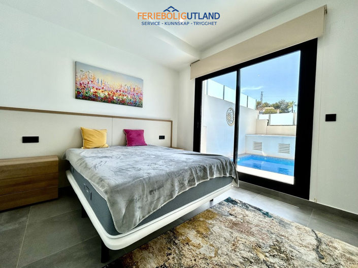 Image No.24-2 Bed Villa for sale