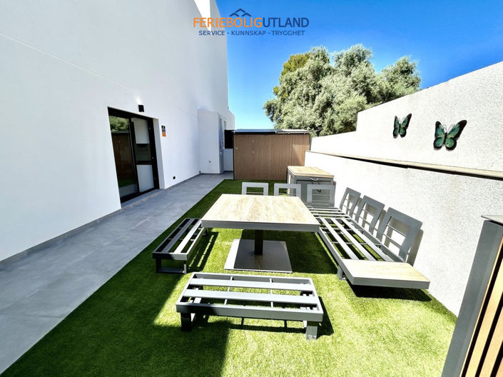 Image No.29-2 Bed Villa for sale