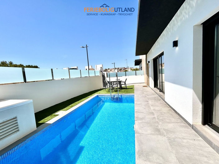 Image No.38-2 Bed Villa for sale