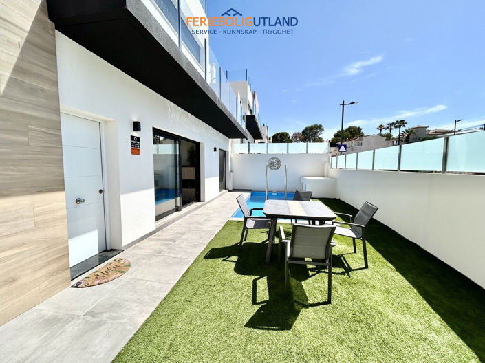 Image No.39-2 Bed Villa for sale
