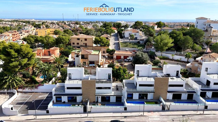 Image No.40-2 Bed Villa for sale
