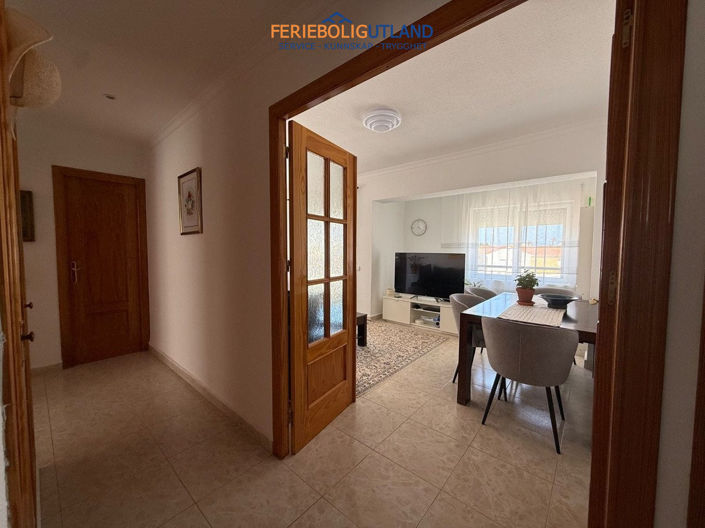 Image No.15-3 Bed Apartment for sale