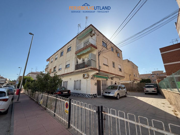 Image No.21-3 Bed Apartment for sale
