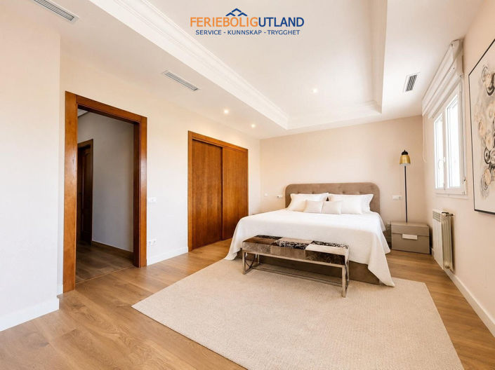 Image No.20-4 Bed Villa for sale