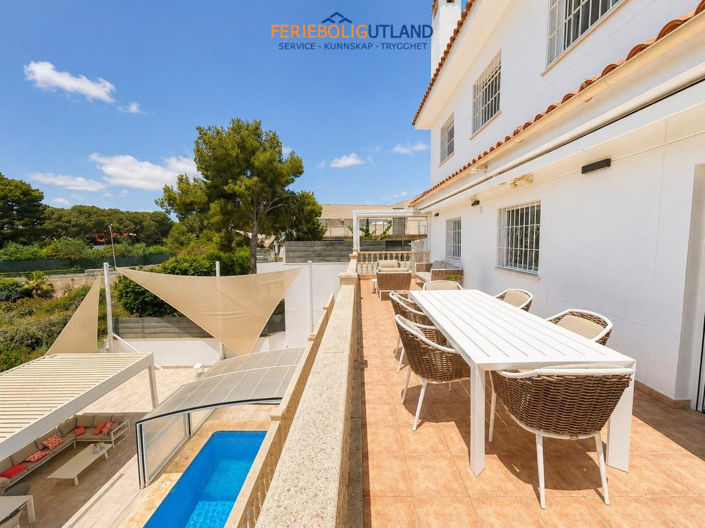 Image No.43-4 Bed Villa for sale
