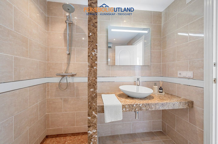 Image No.22-3 Bed Villa for sale