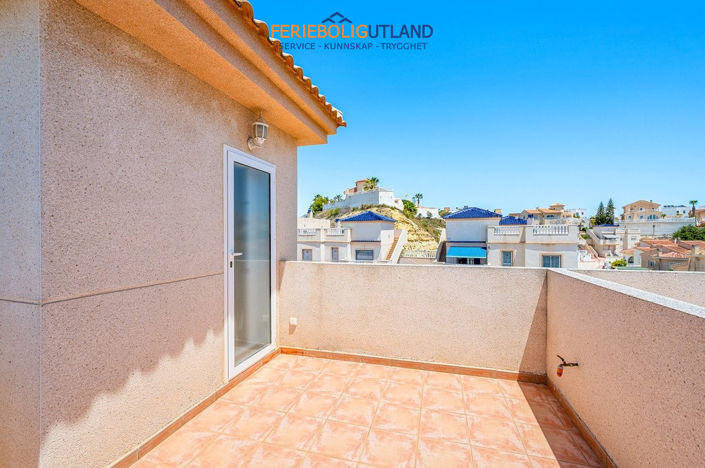 Image No.49-3 Bed Villa for sale