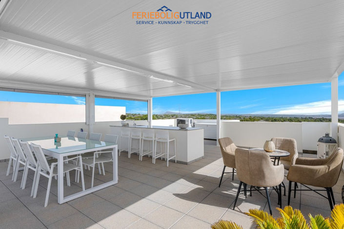 Image No.10-5 Bed Villa for sale