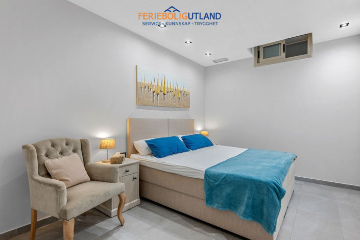 Image No.30-5 Bed Villa for sale