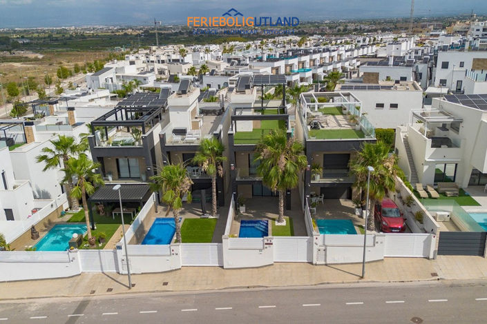 Image No.36-3 Bed Villa for sale