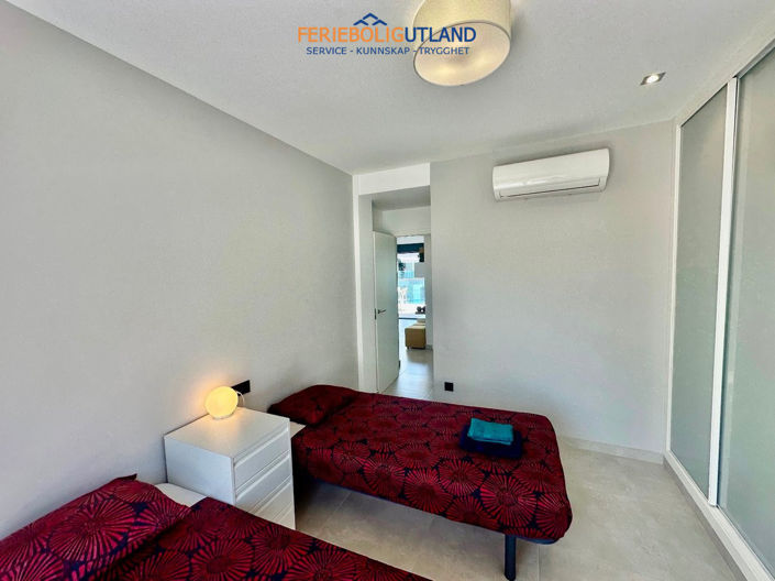 Image No.18-3 Bed Apartment for sale