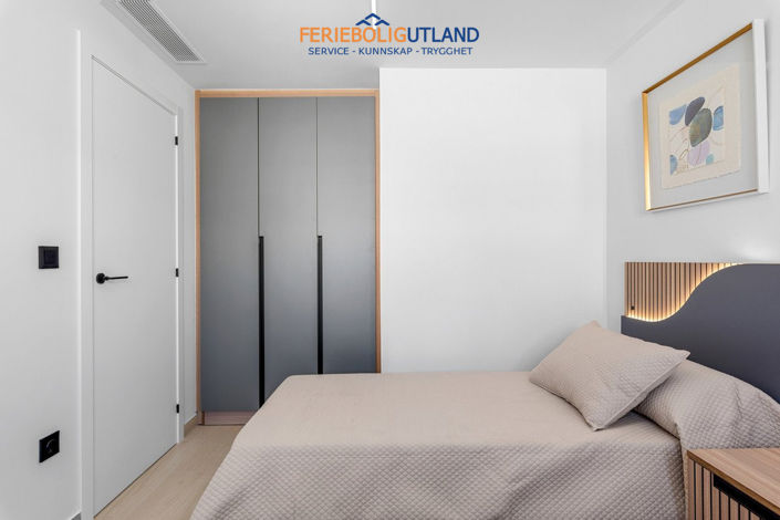 Image No.19-3 Bed Apartment for sale