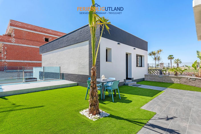 Image No.33-3 Bed Apartment for sale