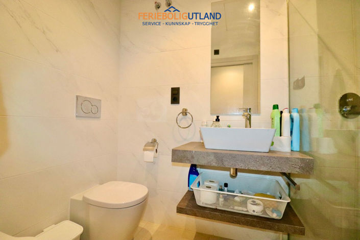 Image No.18-3 Bed Apartment for sale