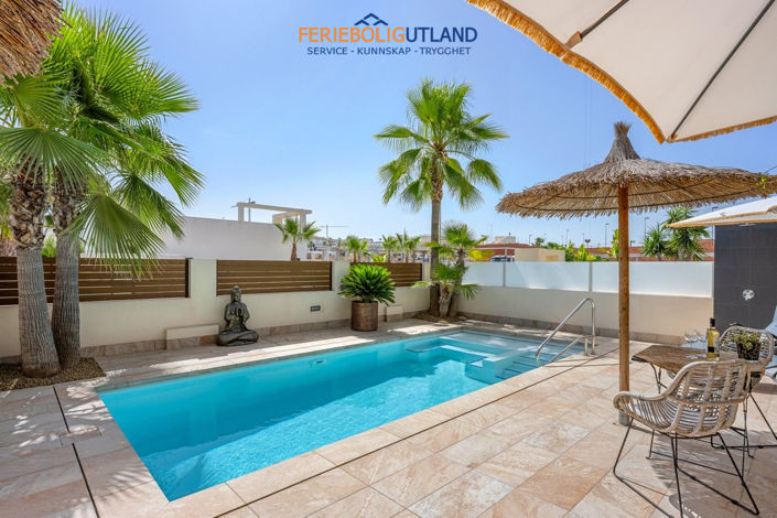 Image No.3-3 Bed Villa for sale