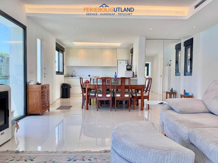 Image No.13-4 Bed Villa for sale