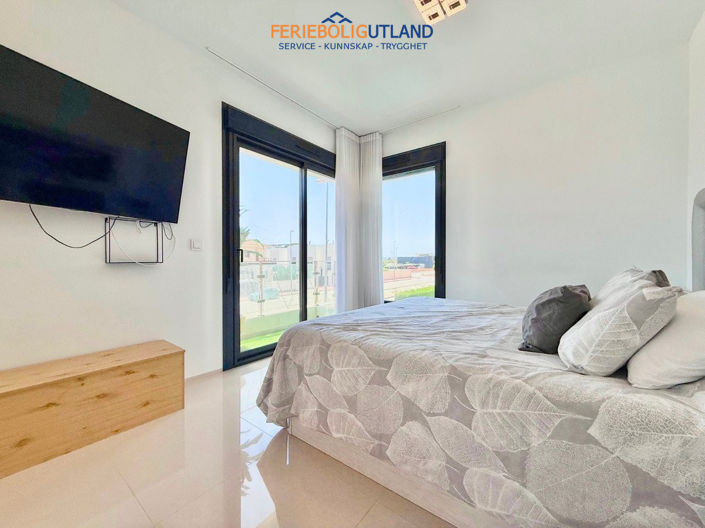 Image No.26-4 Bed Villa for sale