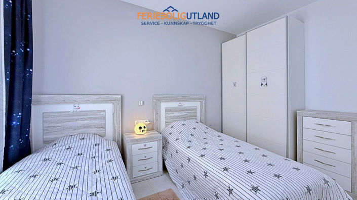 Image No.21-3 Bed Apartment for sale