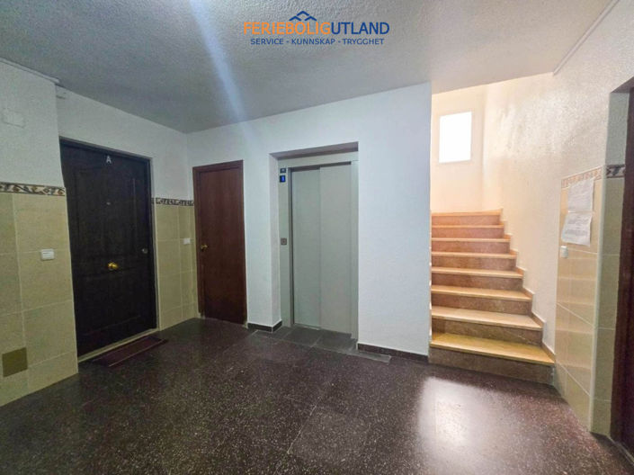 Image No.35-3 Bed Apartment for sale
