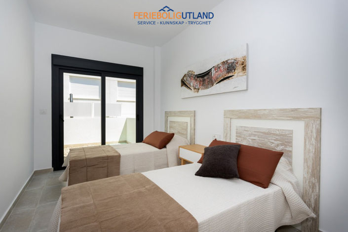 Image No.22-3 Bed Townhouse for sale